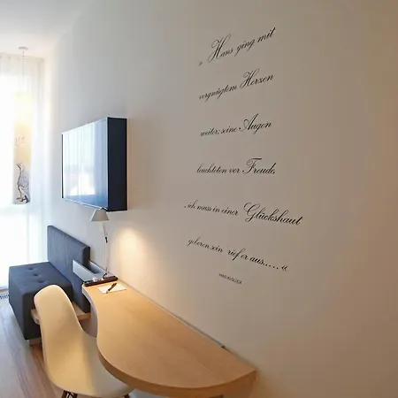 Grimm's Berlin Potsdam 3*