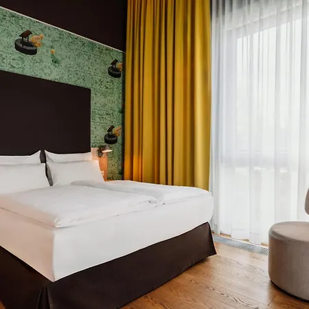 Hotel Grimm's Berlin Potsdam 3*