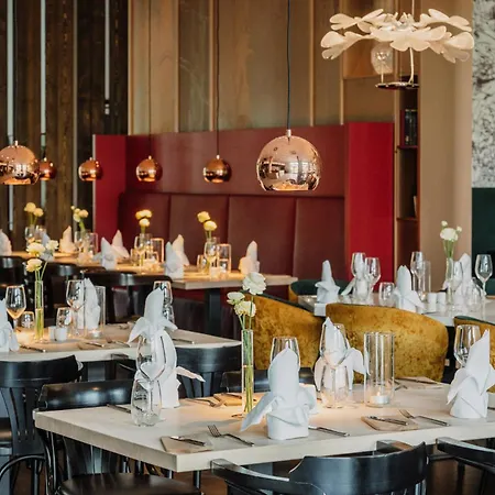Grimm's Berlin Potsdam Hotel